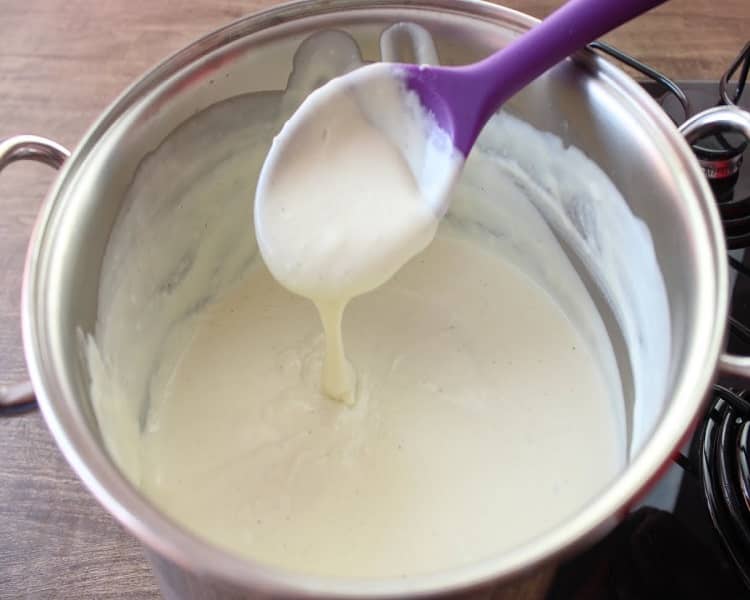 Molho branco simples com creme de leite